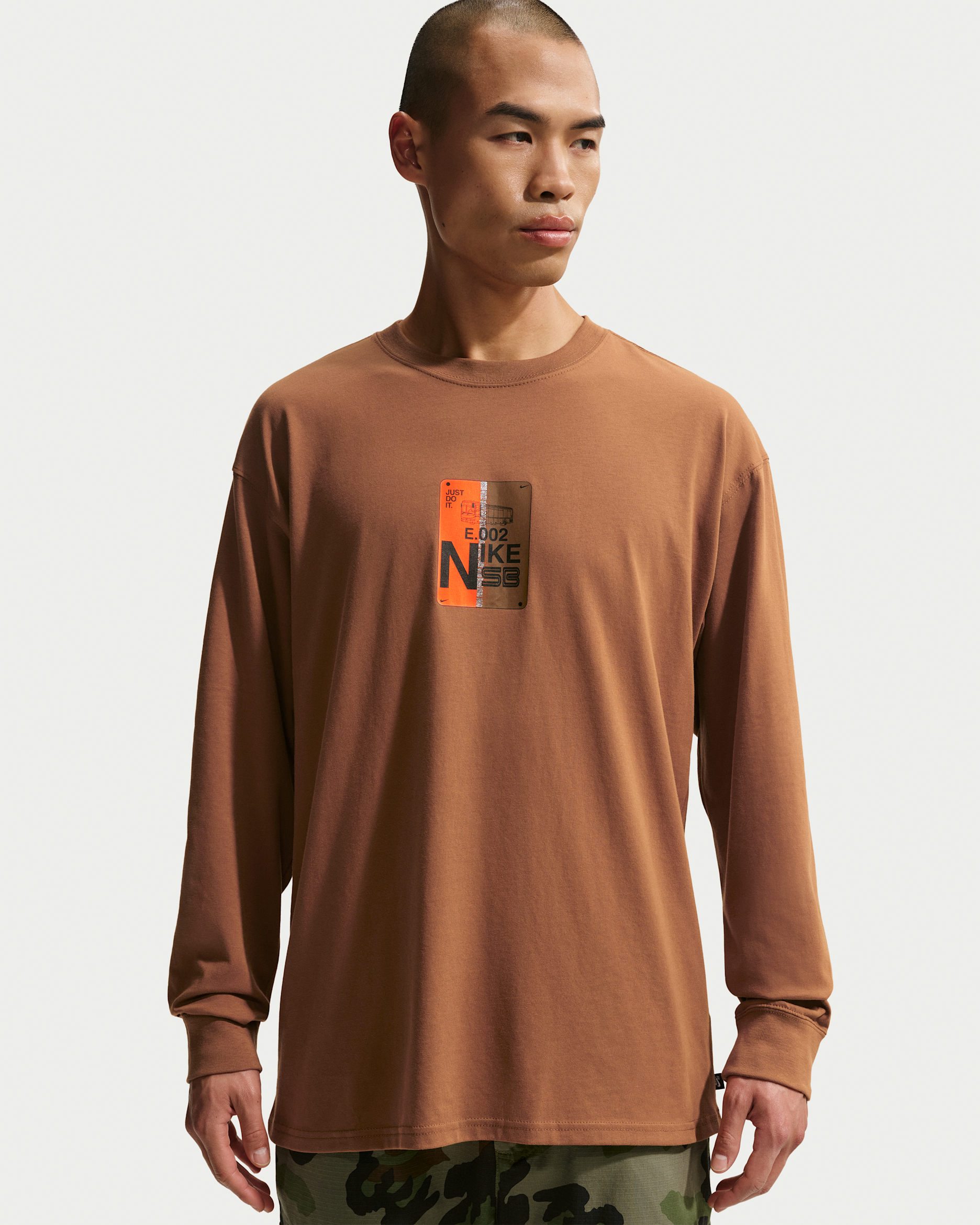 Nike SB Long-Sleeve Loose Skate T-Shirt. Nike.com